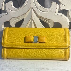 Salvatore Ferragamo Vara Bow Yellow Wallet Crossbody
